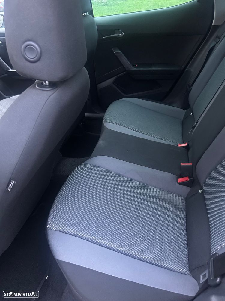 SEAT Arona - 8