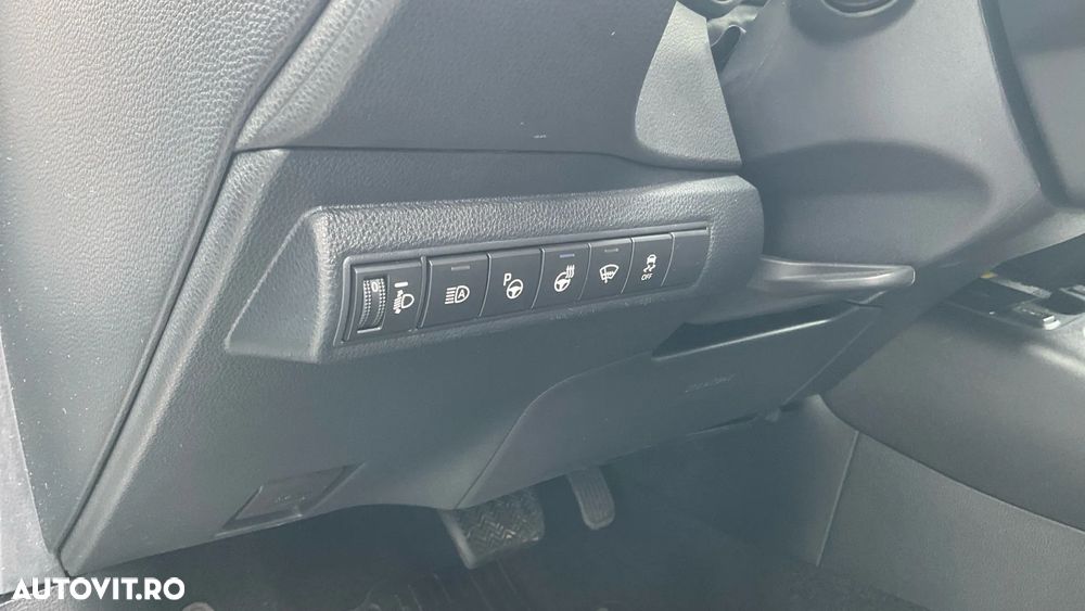 Toyota Corolla 1.8 HSD Dynamic - 34