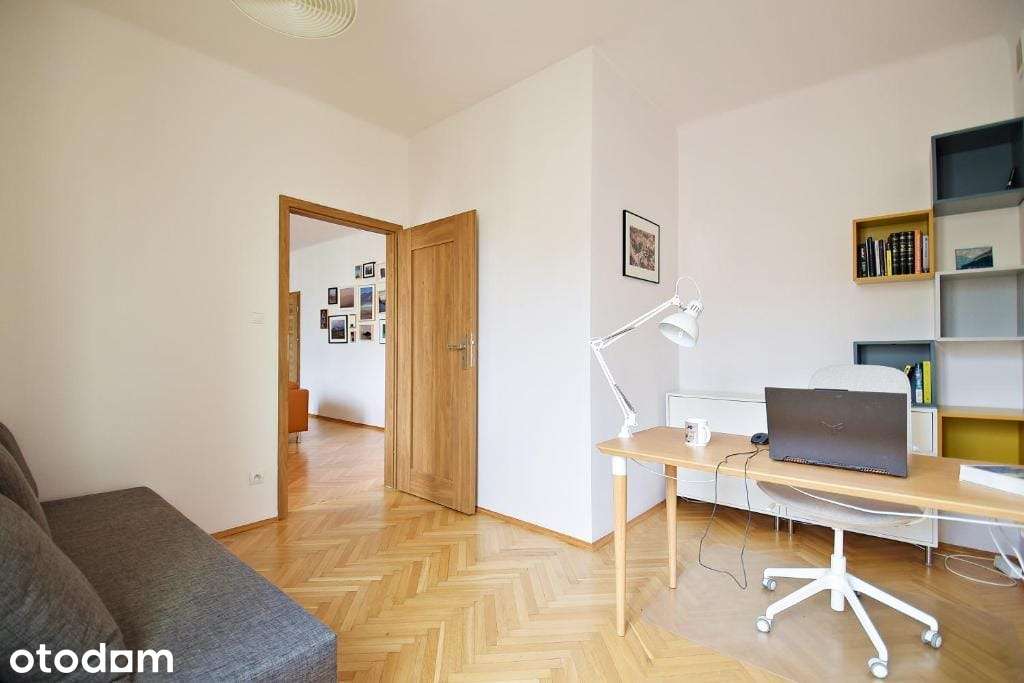 Apartament przy Metrze Politechnika.