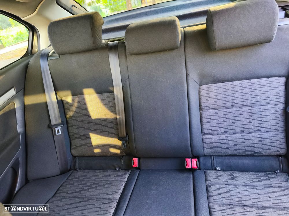 Skoda Octavia 1.6 TDI Greenline Conforto - 9