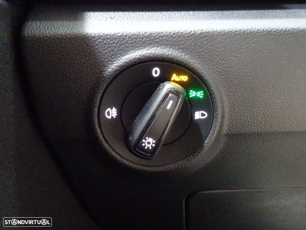 VW T-Roc 1.0 TSI Urban - 11