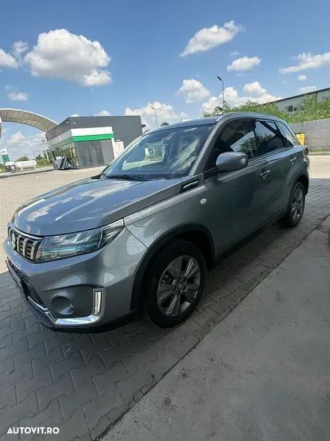 Suzuki Vitara 1.4 Boosterjet MHEV Passion - 2