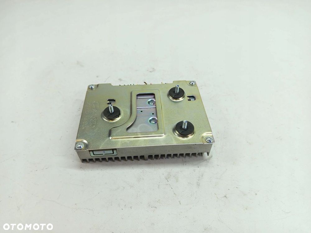 WZMACNIACZ NAGŁOSNIENIA KIA OPTIMA IV 96370-D4200 JBL INFINITY - 3