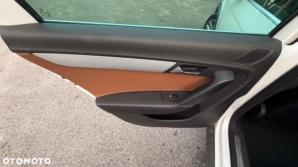 Volkswagen Passat Alltrack - 20