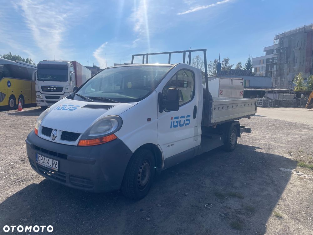 Renault Trafic - 16