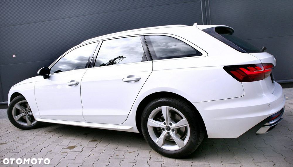 Audi A4 Avant 40 TDI S tronic - 31