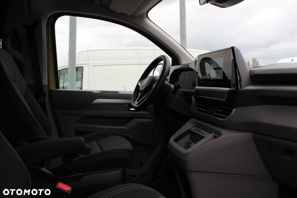 Volkswagen Caravelle - 9