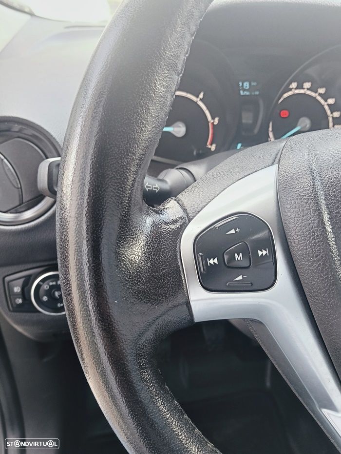 Ford Courier 1.5 Tdci Trend Pack - 33