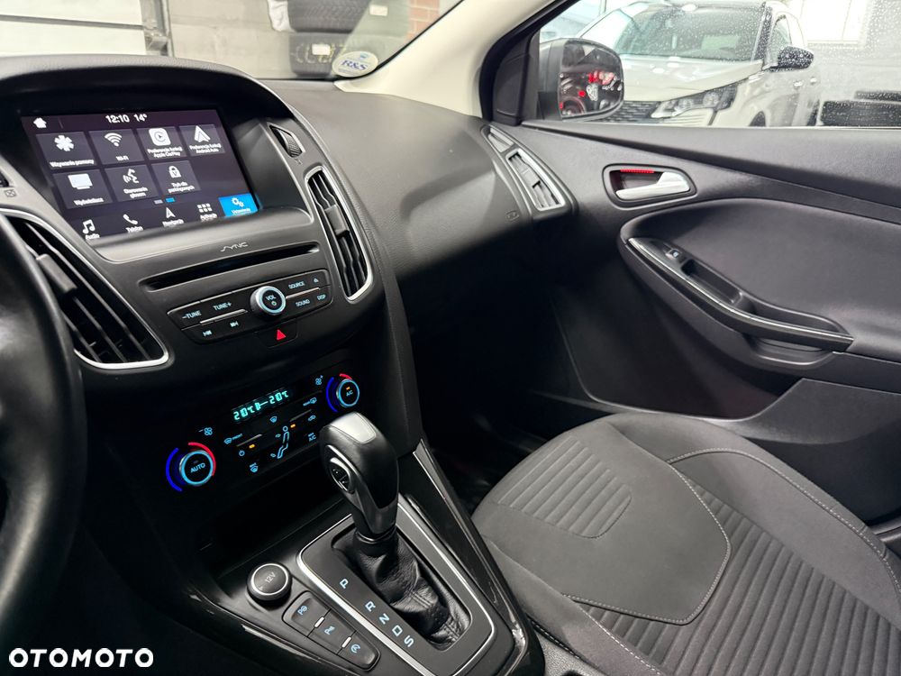 Ford Focus 1.5 EcoBoost Titanium ASS PowerShift - 26