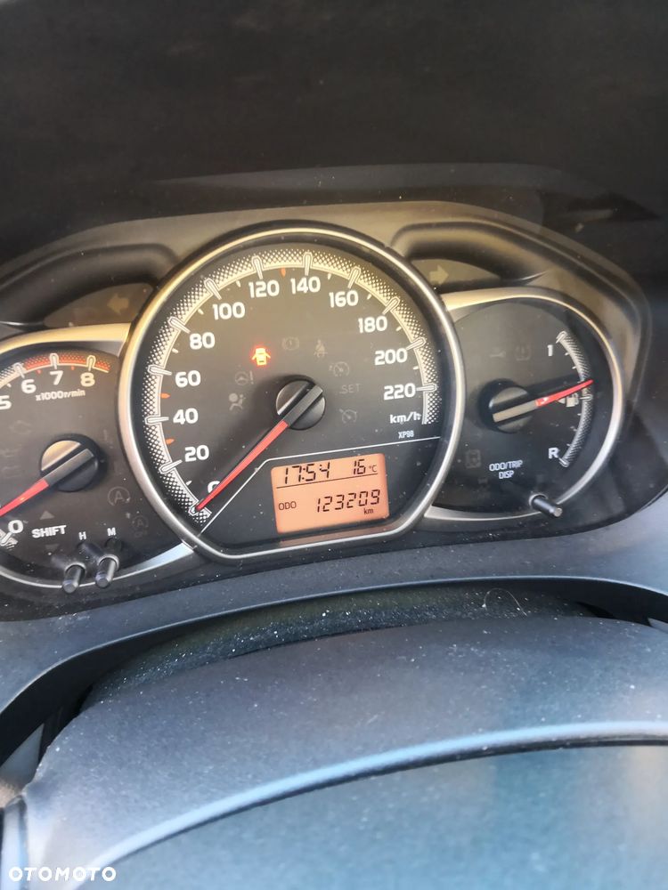 Toyota Yaris 1.33 Life - 17