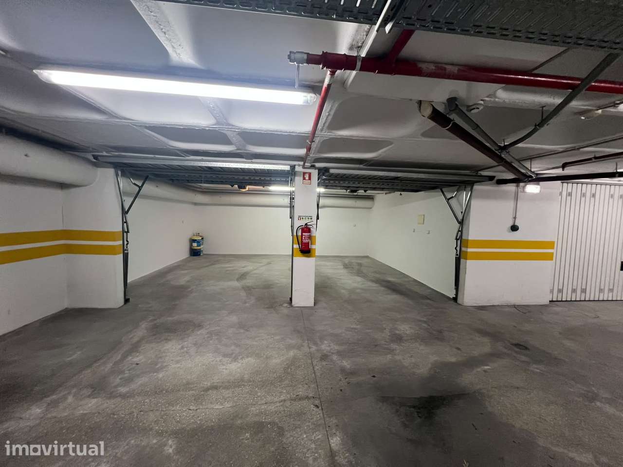 ARRENDA-SE APARTAMENTO T4 – COLINAS DO CRUZEIRO - Grande imagem: 2/22
