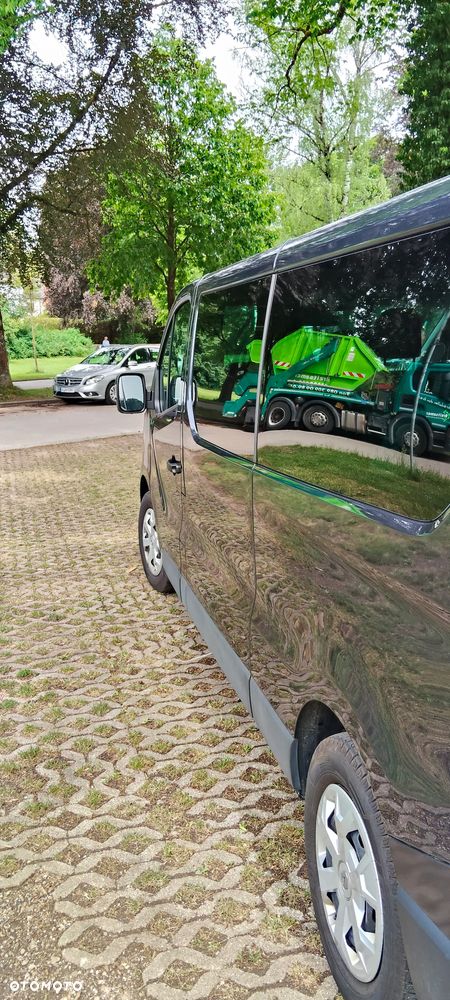 Renault Trafic 2.0 dCi - 10