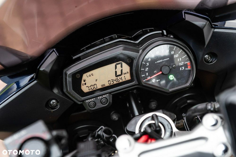 Yamaha FZ - 9