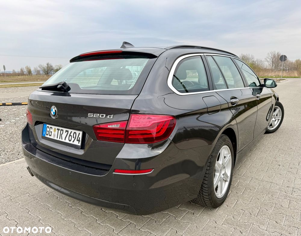 BMW Seria 5 520d Sport-Aut - 5