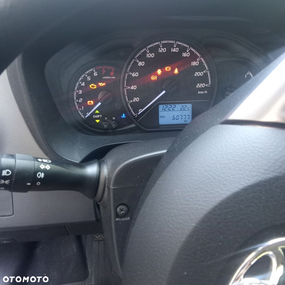 Toyota Yaris - 4