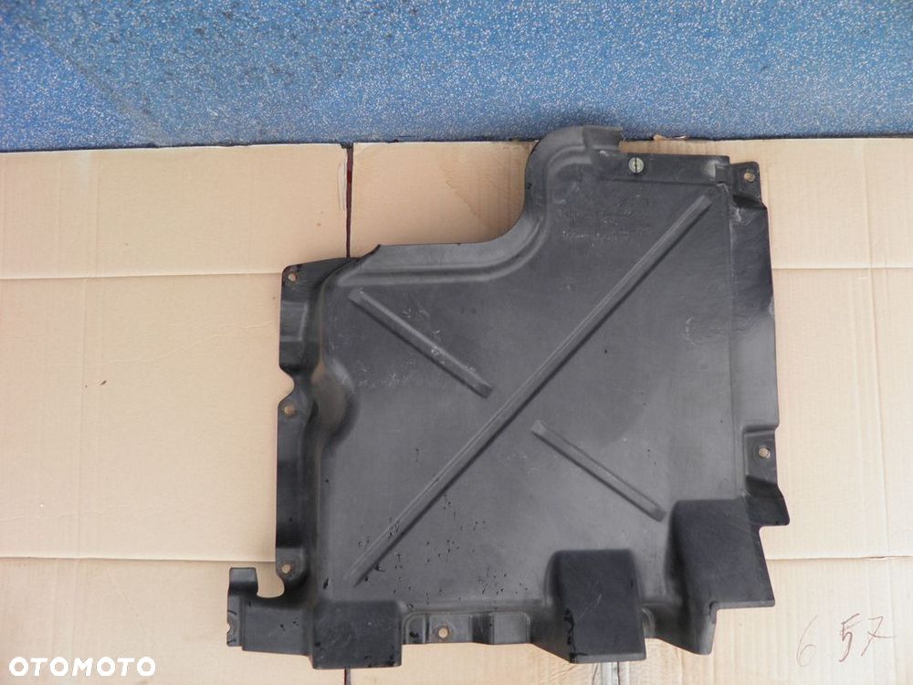 T5 TRANSPORTER LONG OSŁONA TYLNA POD KAROSERIE - 1