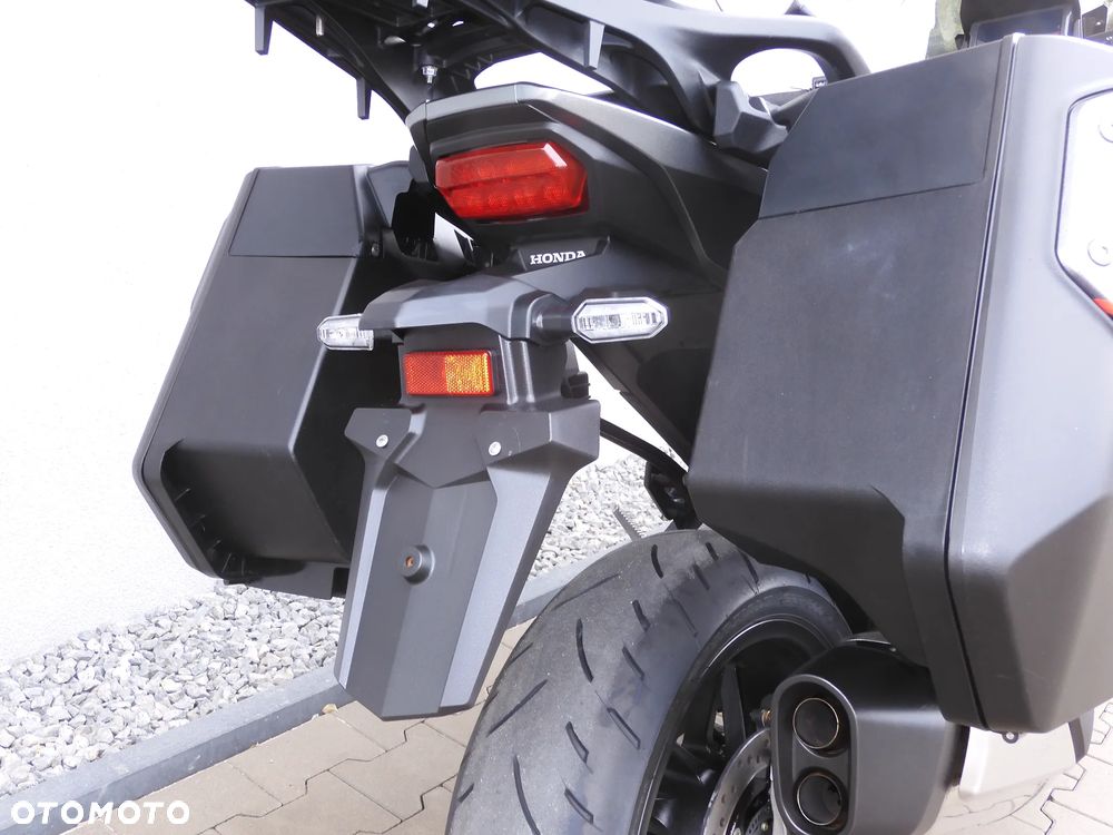 Honda NT - 17