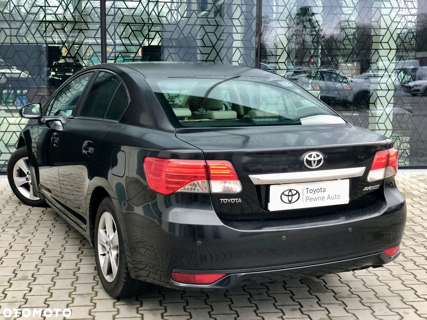 Toyota Avensis 1.8 Premium EU5 - 10