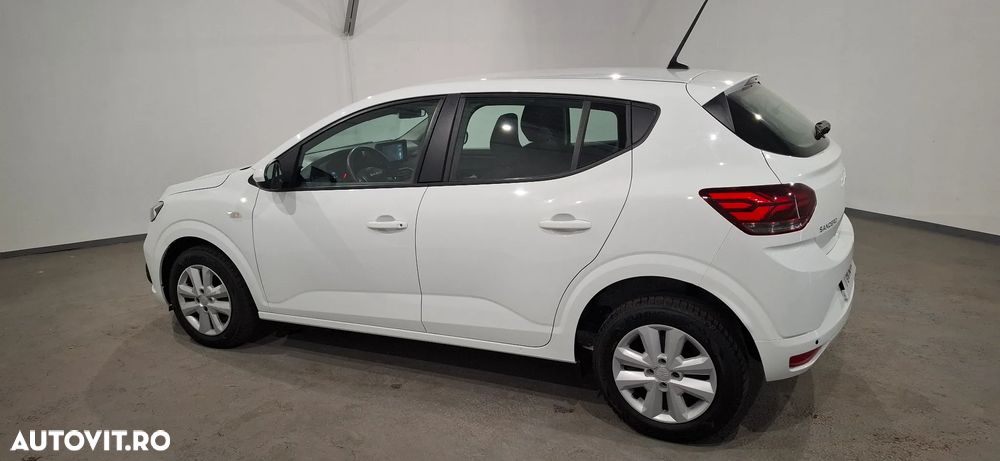 Dacia Sandero - 10