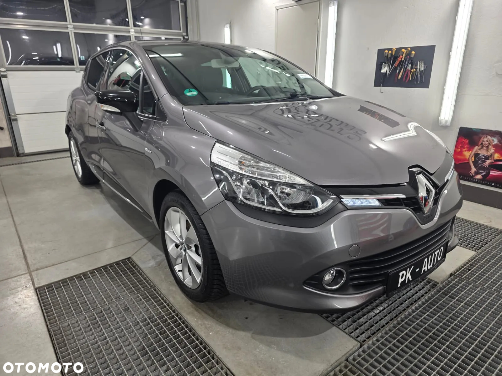 Renault Clio 1.2 16V 75 LIMITED - 18