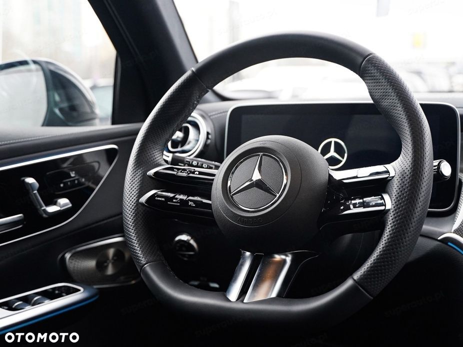 Mercedes-Benz GLC - 10