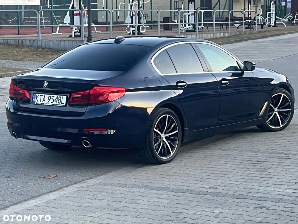 BMW Seria 5 520d xDrive Luxury Line - 11