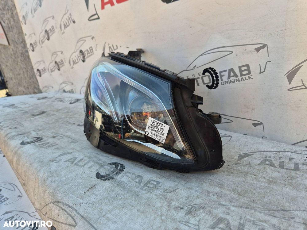 Far dreapta Mercedes E-Class W213 Multibeam Full LED A2139067606 - 3