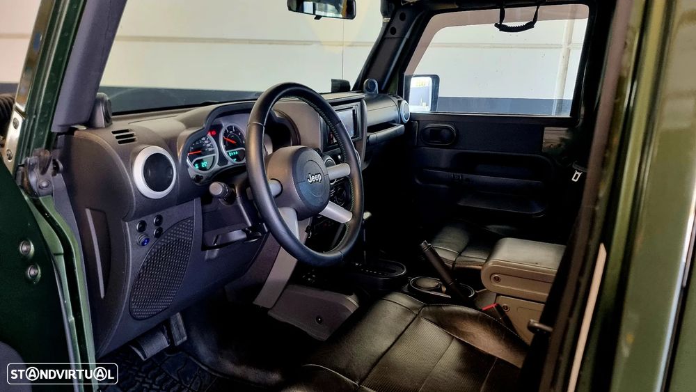 Jeep Wrangler 2.8 CRD ATX Sport - 14