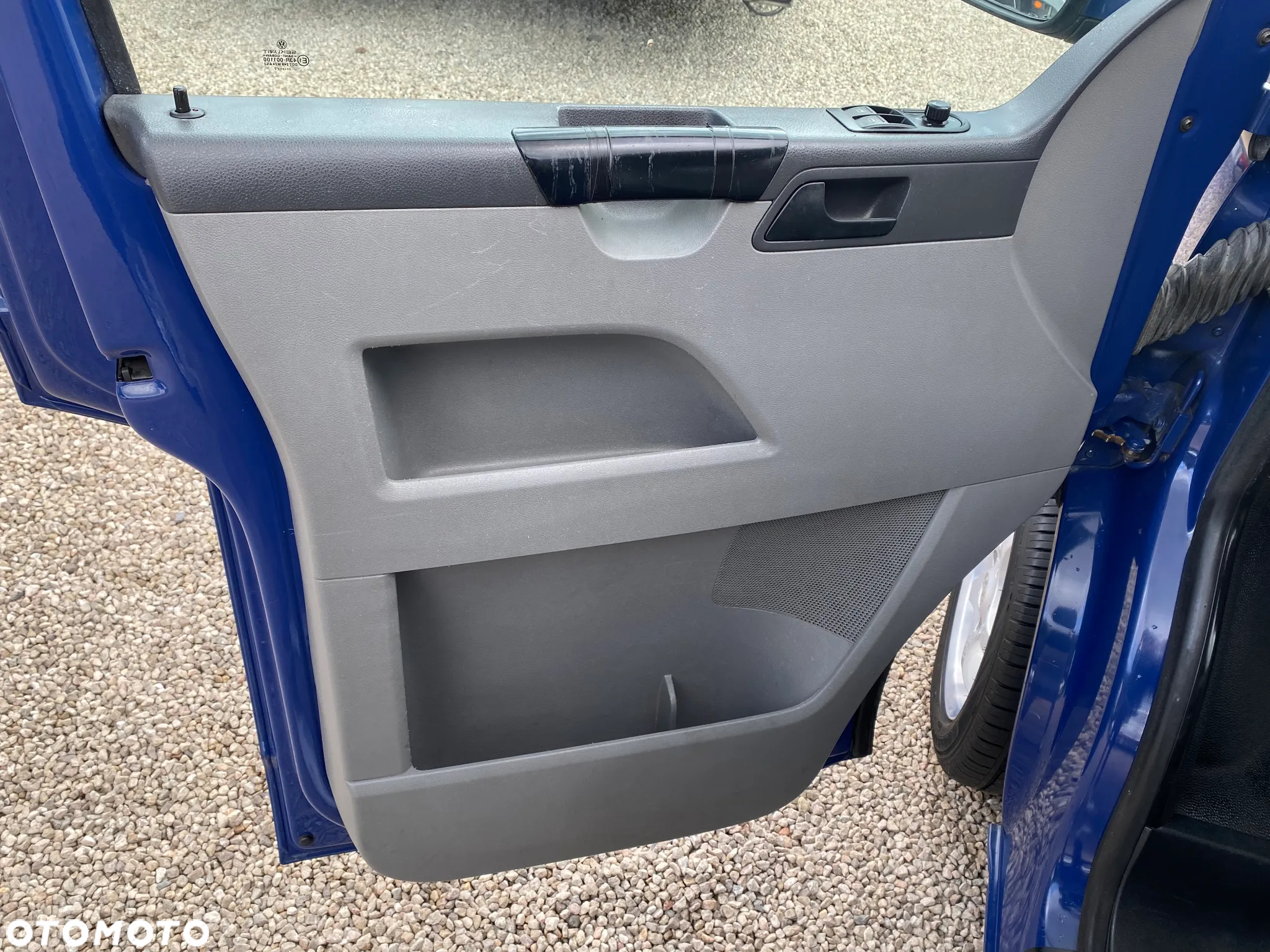 Volkswagen Transporter Caravelle Kurz (7.Si.) - 28