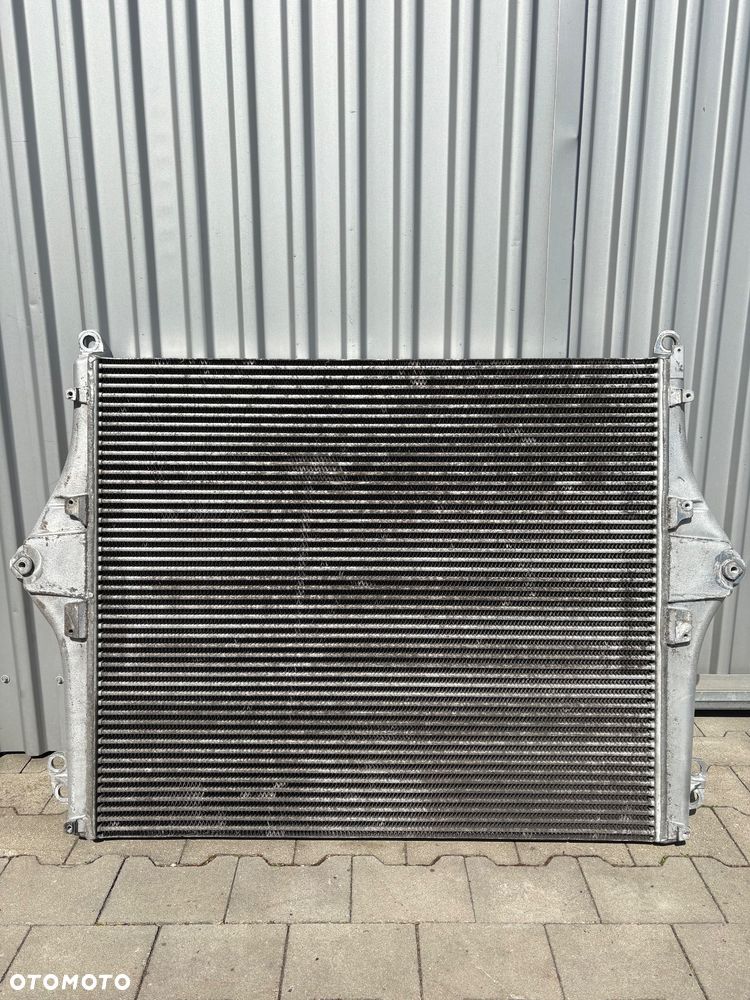 Intercooler Scania S NGS chłodnica powietrza 2433151 - 1