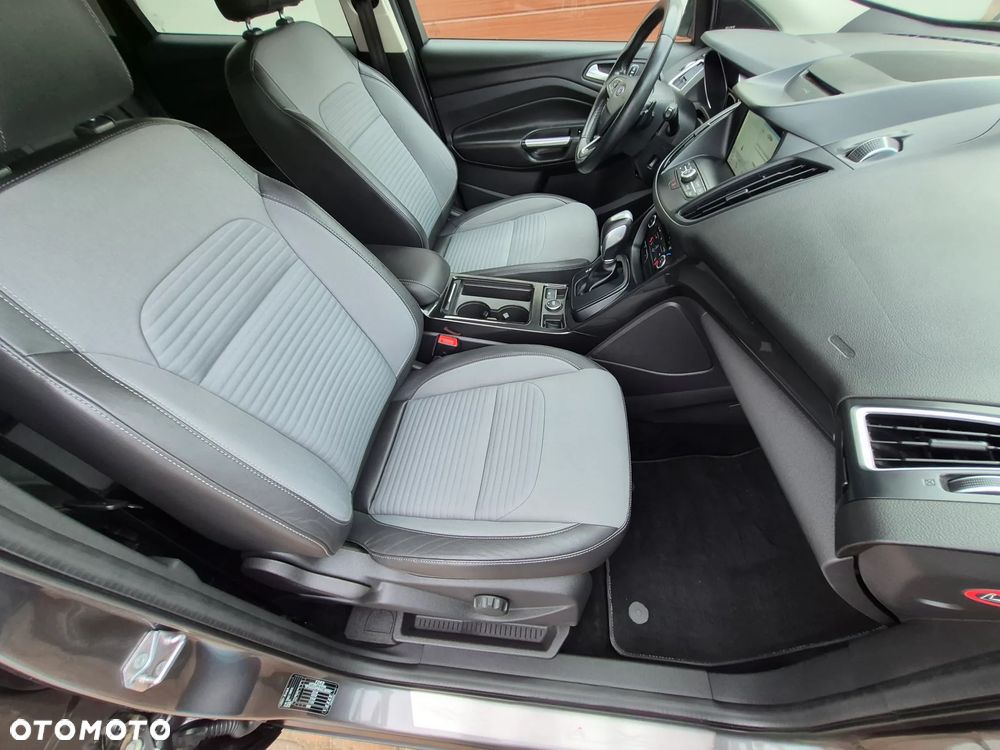 Ford Kuga - 23