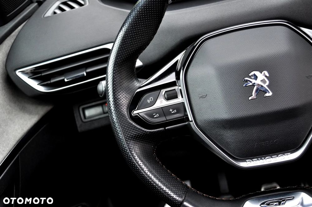 Peugeot 3008 1.5 BlueHDi GT S&S - 32