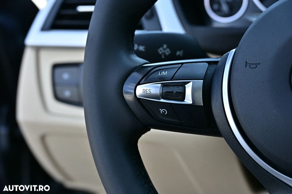 BMW Seria 3 320d Efficient Dynamic Edition Aut. Modern Line - 30