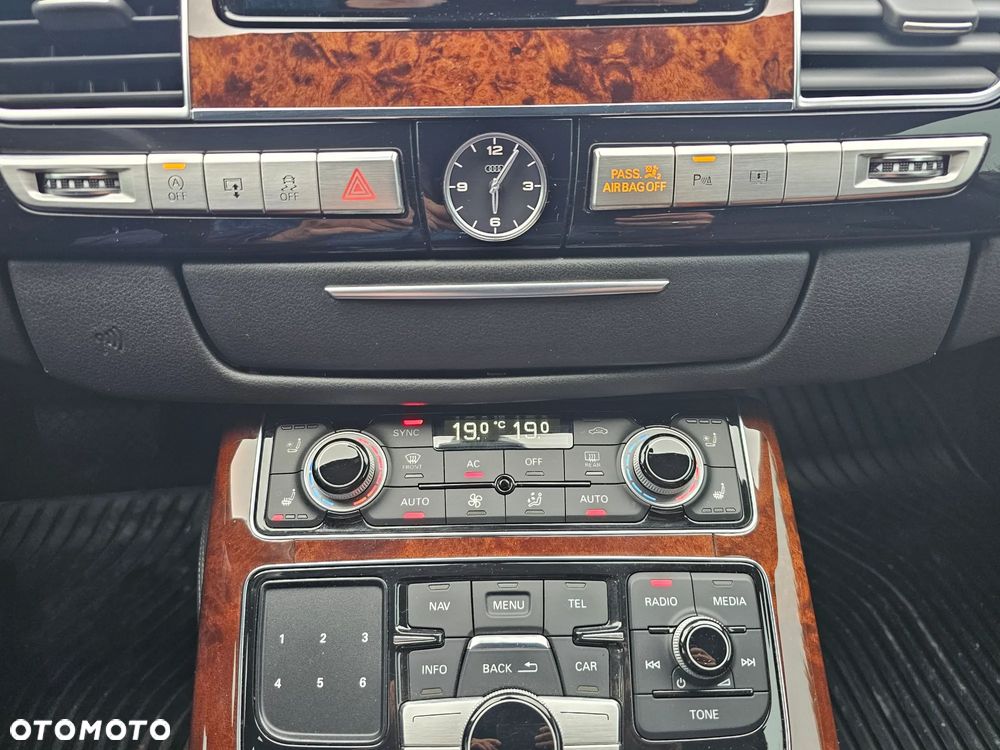 Audi A8 4.0 TFSI cylinder on demand quattro tiptronic Lang - 25