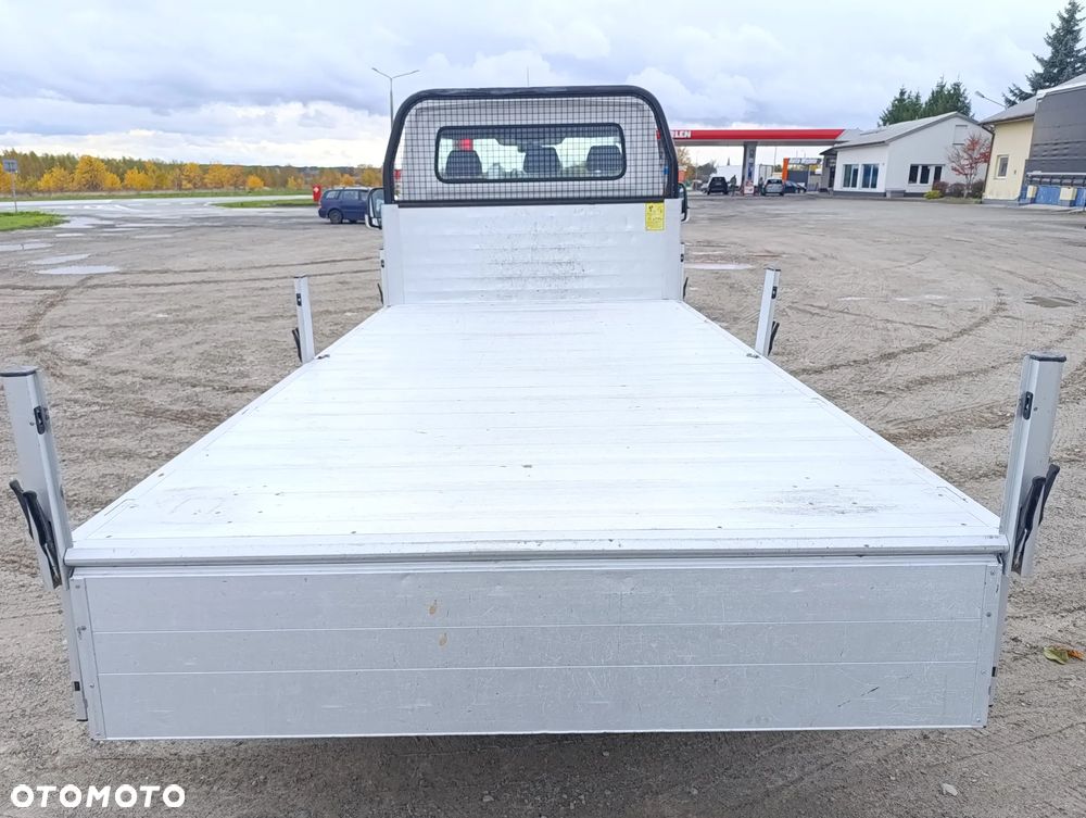 Volkswagen Crafter - 13