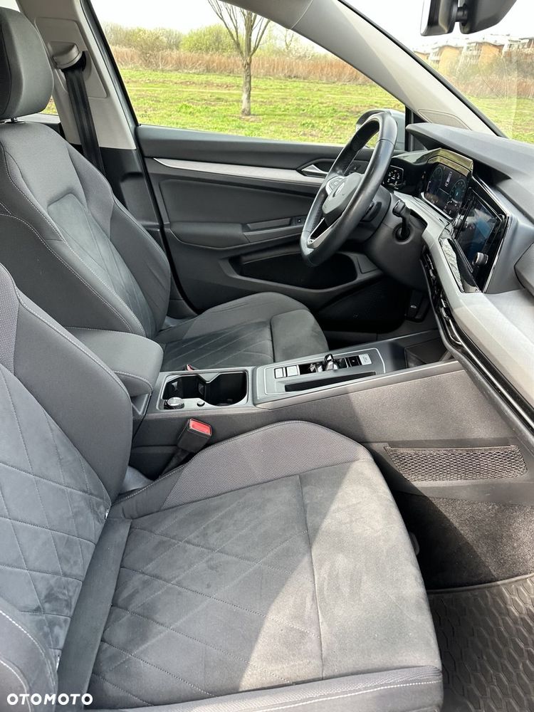 Volkswagen Golf 1.5 eTSI EVO Style DSG - 17