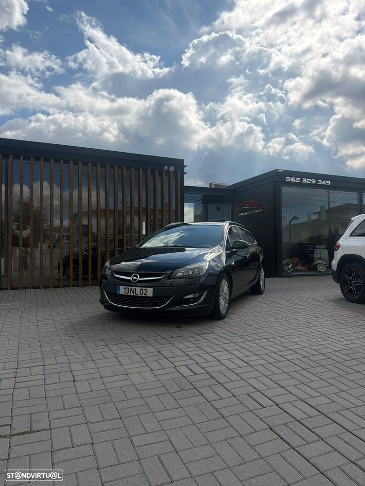 Opel Astra Sports Tourer - 2