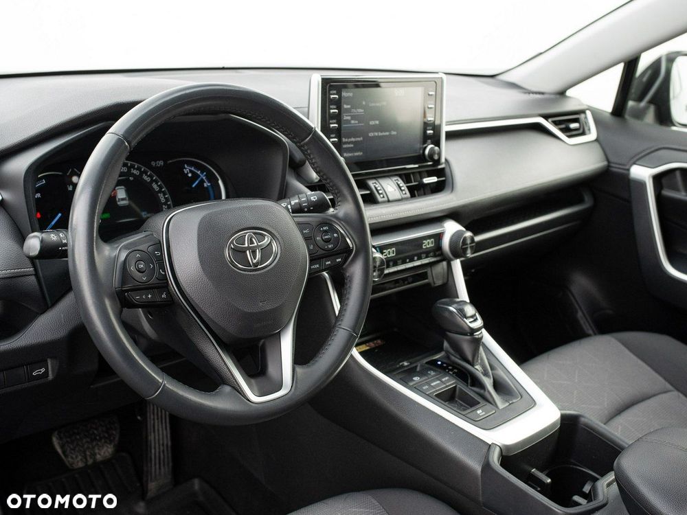 Toyota RAV4 - 7