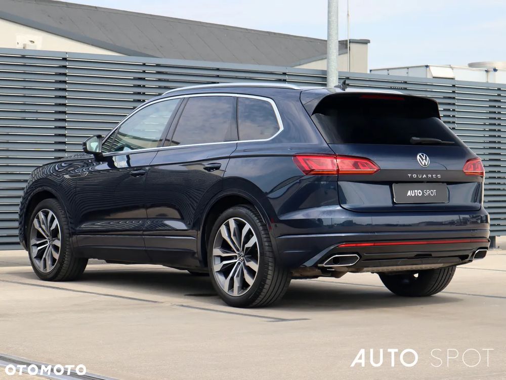 Volkswagen Touareg 3.0 V6 TDI 4Motion DPF Automatik R-Line - 4