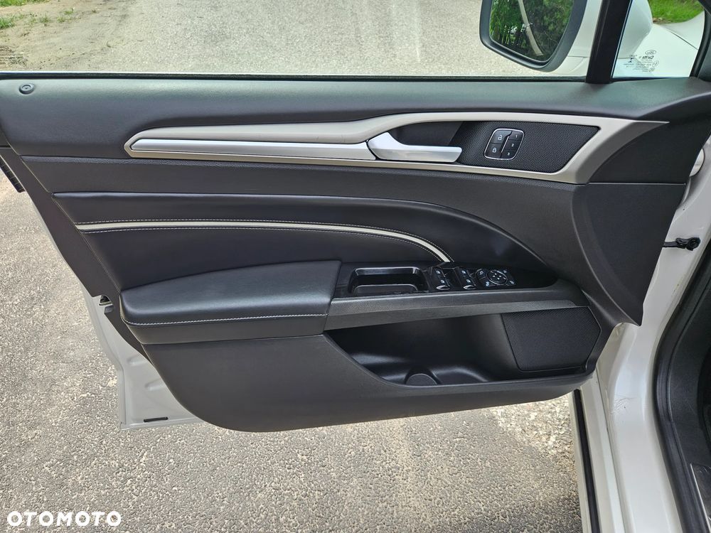 Ford Mondeo - 24