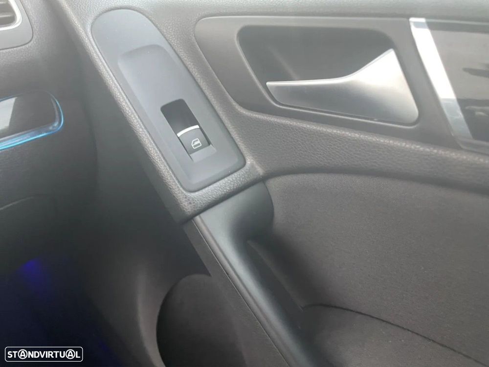 VW Golf 2.0 GTI - 17