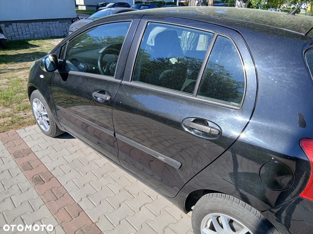 Toyota Yaris 1.3 Luna A/C - 11