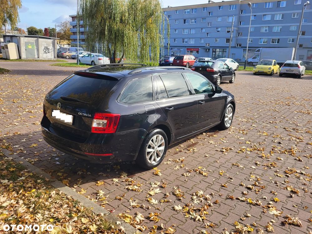 Skoda Octavia 1.6 TDI Ambition - 2