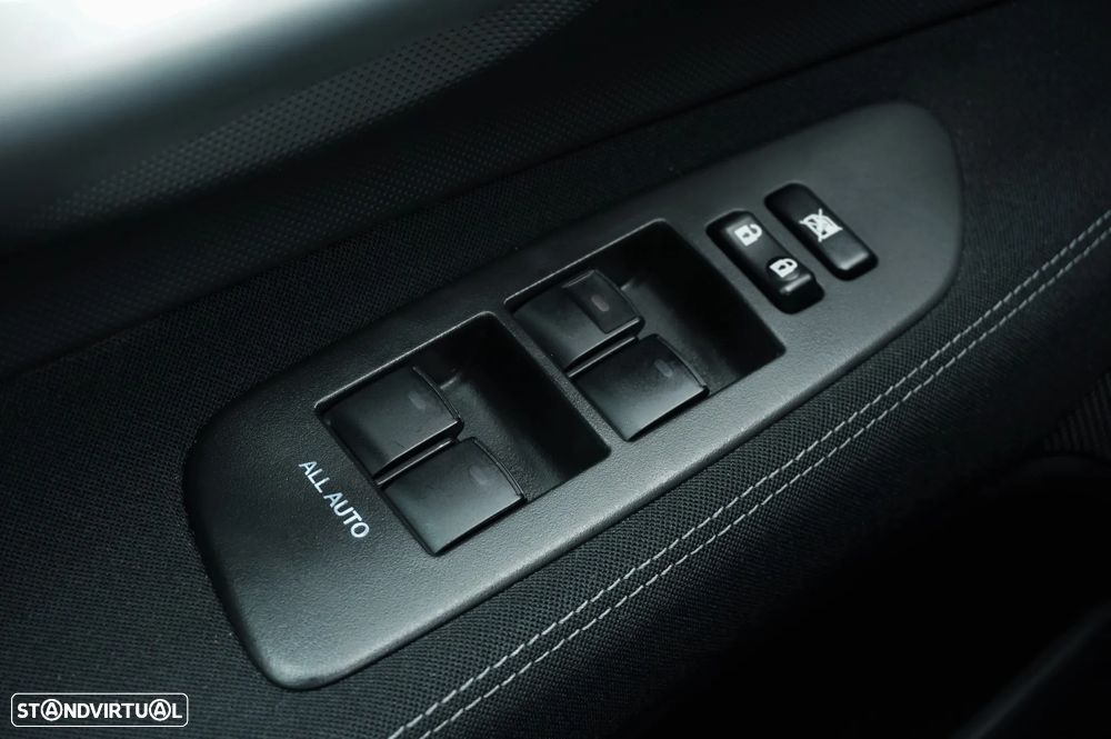 Toyota Auris 1.33 VVT-i Life+ - 24