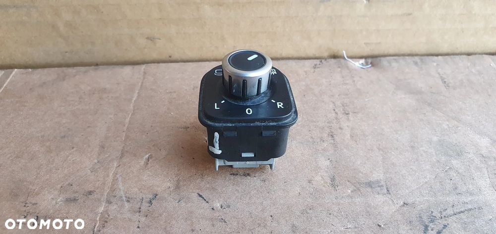 Przełącznik regulacji lusterek VW Tiguan I Lift 5K0959565 - 2