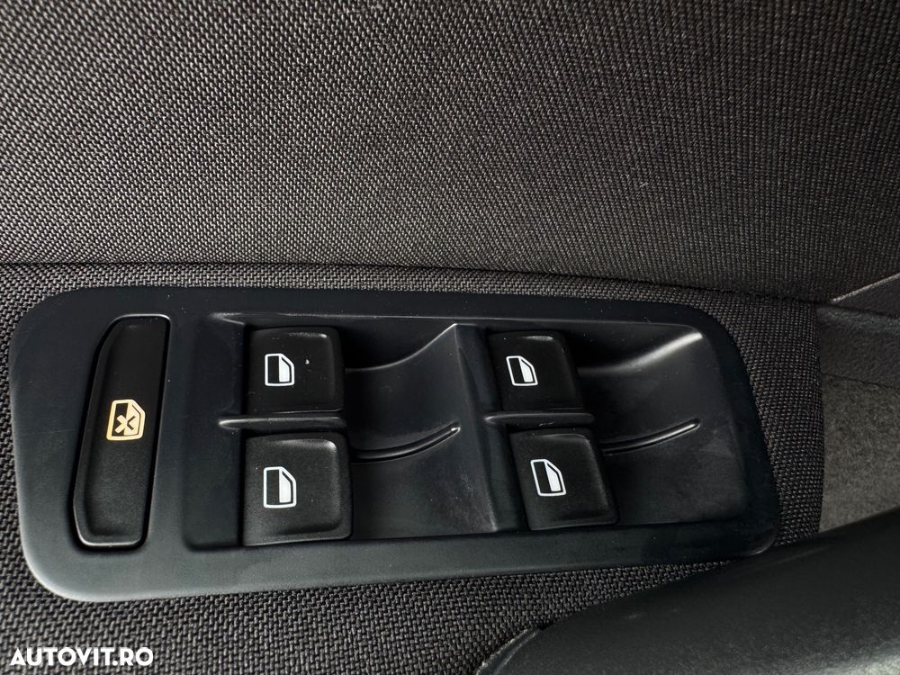 Volkswagen Golf - 13