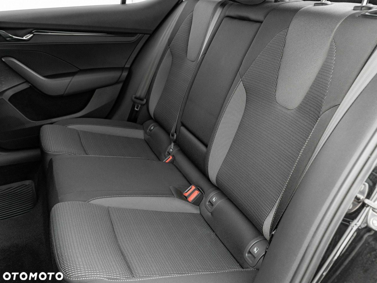 Skoda Octavia 1.5 TSI ACT Ambition - 23