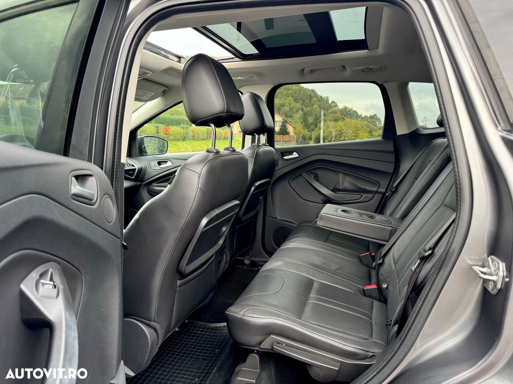 Ford Kuga - 24