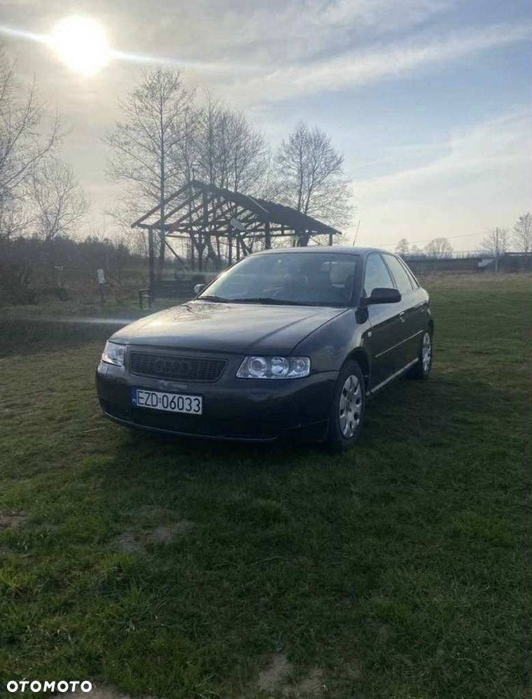 Audi A3 1.8T Ambiente - 2