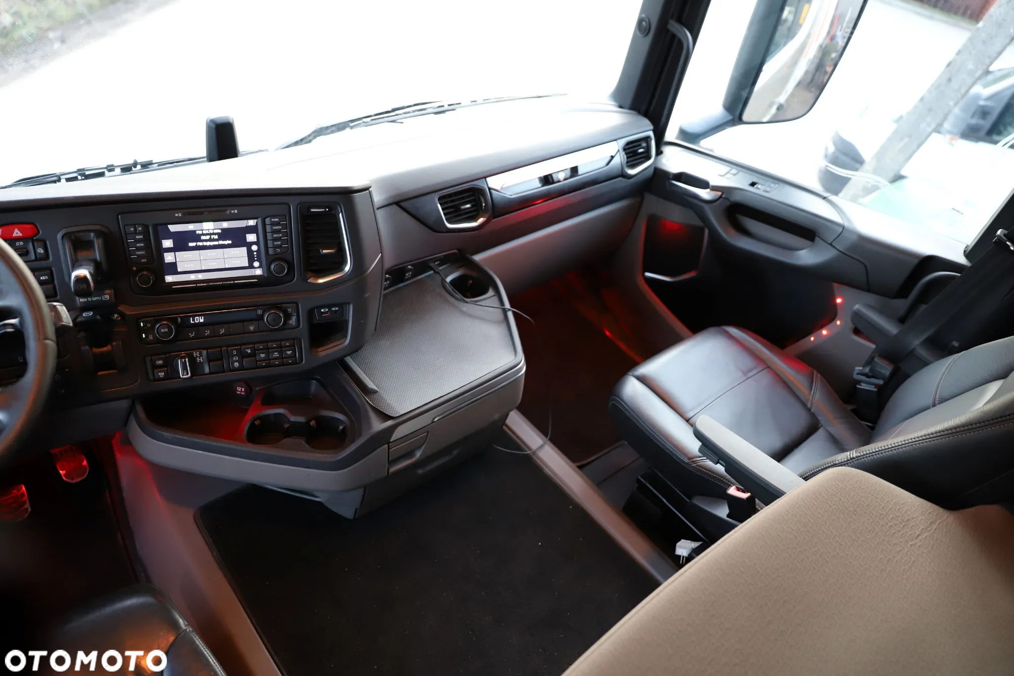 Scania R650 6X4 EURO 6 Resor Resor Dzwig Epsilon z Kabina Do drewna Lasu dłużycy kłody Palfinger - 18